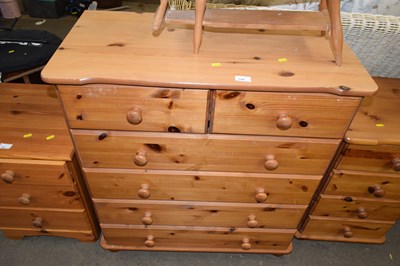 Lot 846 - Modern pine five drawer chest