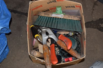 Lot 890 - Box of assorted tools