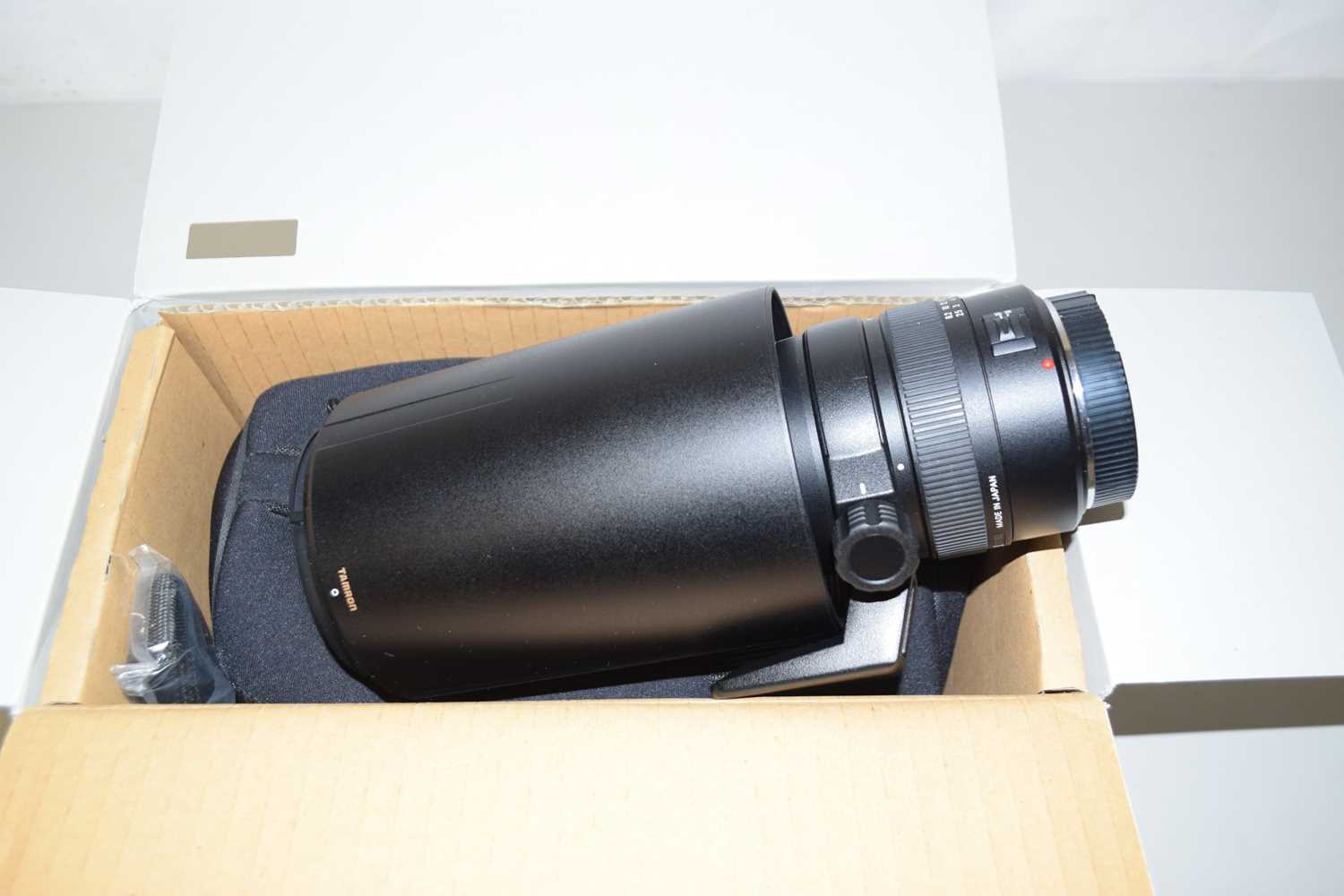 Lot 60 - A Tamron SP AF200-500mm F/5-6.3 lens, boxed