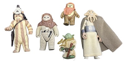 Lot 74 - STAR WARS VINTAGE FIGURES: Yoda, Squid Head,...
