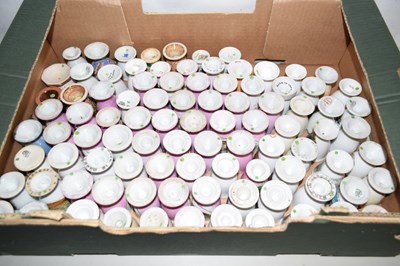 Lot 567 - A box of various egg cups