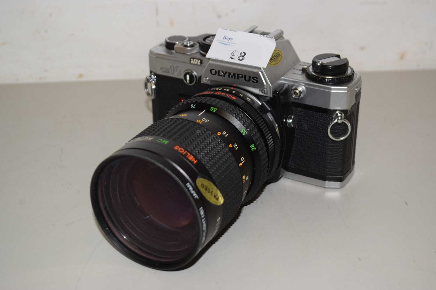 Lot 98 - An Olympus OM10 camera
