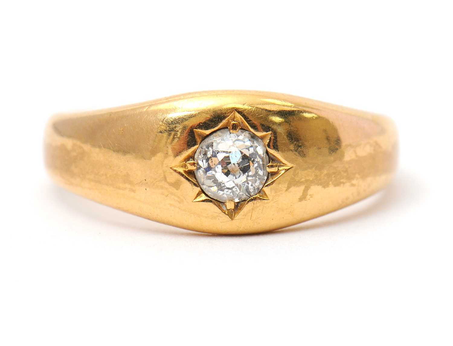 Lot 38 - A diamond ring, with gypsy set old mine cut...