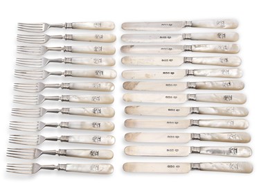 Lot 316 - Twelve pairs of Edwardian dessert knives and...