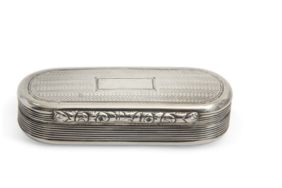 Lot 343 - An antique Georgian silver toothpick/snuff box...
