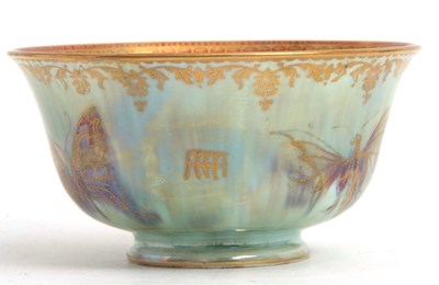 Lot 17 - A small Wedgwood lustre bowl decorated with...