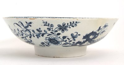 Lot 20 - A rare Lowestoft porcelain shallow bowl circa...