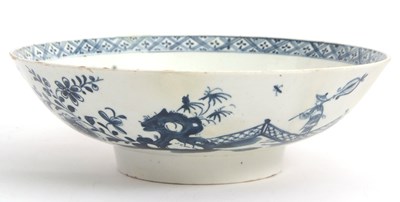 Lot 20 - A rare Lowestoft porcelain shallow bowl circa...