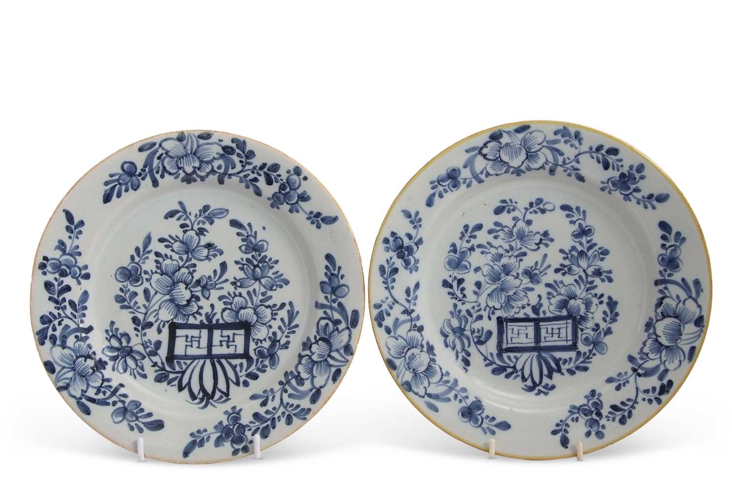 Lot 35 - A pair of mid 18th Century Delft plates with...