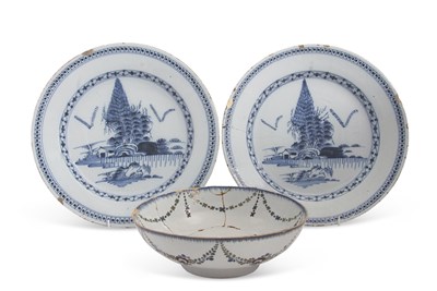 Lot 36 - A pair of mid 18th Century English Delft...