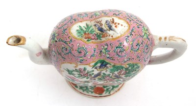 Lot 50 - A 19th Century Cantonese porcelain Cadogan...