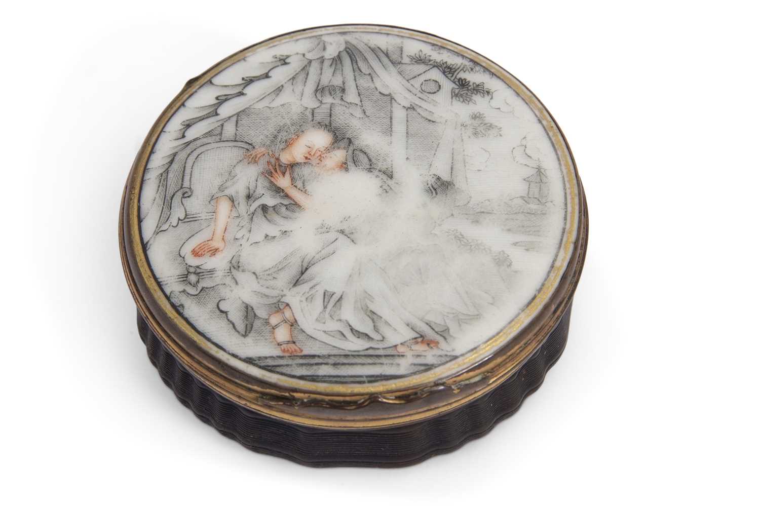 Lot 51 - A small Chinese trinket box with tortoiseshell...