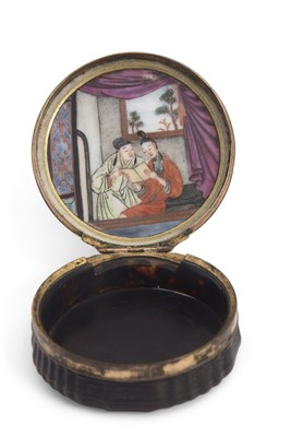 Lot 51 - A small Chinese trinket box with tortoiseshell...