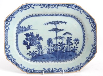 Lot 58 - An 18th Century Chinese Export porcelain dish...