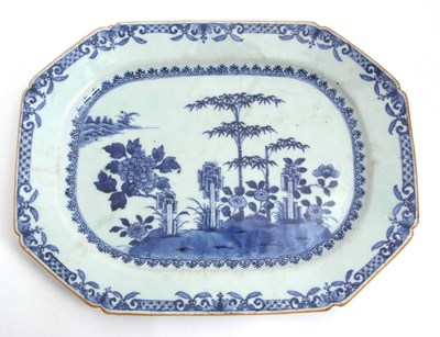Lot 58 - An 18th Century Chinese Export porcelain dish...