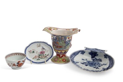 Lot 60 - Group of 18th Century Chinese porcelain wares,...