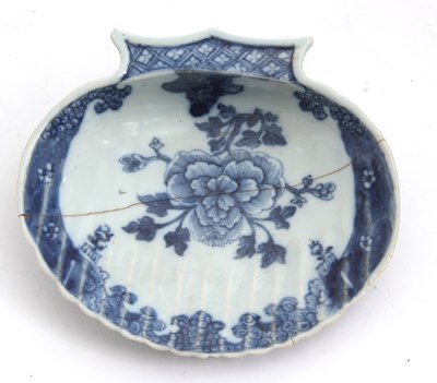 Lot 60 - Group of 18th Century Chinese porcelain wares,...