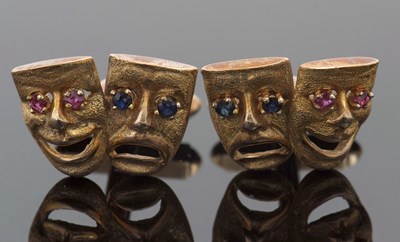 Lot 397 - A pair of 9ct theatrical comedy / tragedy mask...