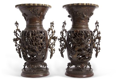 Lot 248 - A large pair of Japanese Meiji period Usubata...