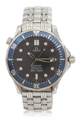 Lot 368 - An Omega Seamaster automatic gents wristwatch...