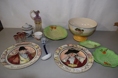 Lot 161 - Mixed Lot: Royal Doulton pedestal bowl, Royal...