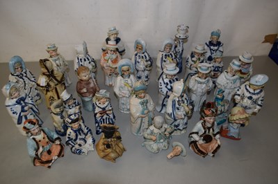 Lot 169 - Collection of Victorian and later nodding head...