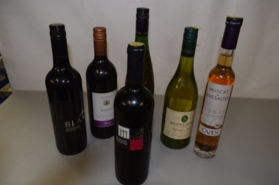Lot 197 - Six bottles of various wine