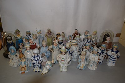 Lot 219 - Collection of various nodding head figures