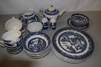 Lot 233 - A quantity of Johnson Bros Willow pattern...