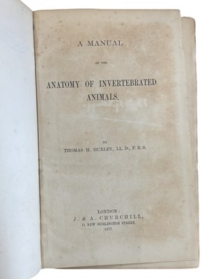 Lot 84 - HUXLEY H. THOMAS. A Manual of the Anatomy of...