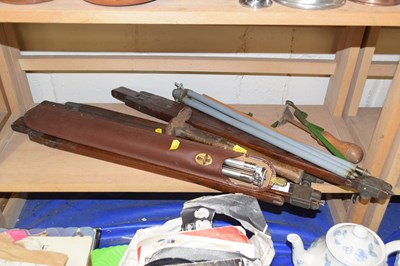 Lot 546 - Assorted tripod stands and hand tools