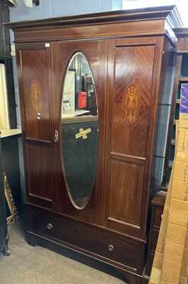 Lot 392 - An Edwardian mahogany wardrobe with moulded...