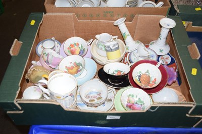 Lot 603 - Assorted tea wares and mugs