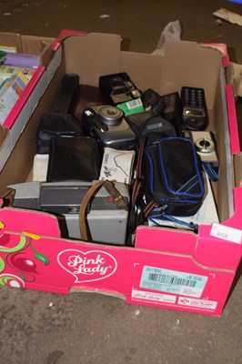 Lot 608 - Box of assorted cameras