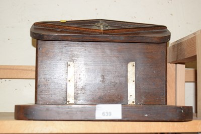 Lot 639 - Stationery rack