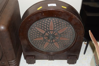 Lot 698 - A vintage Philips bakelite cased speaker