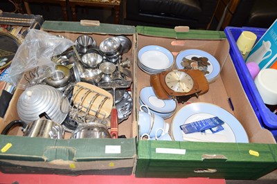 Lot 751 - Two boxes of various metal wares, modern...