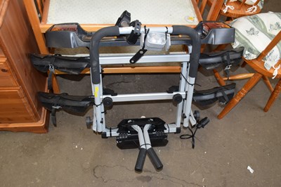 Lot 779 - An Automax bike rack