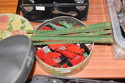 Lot 879 - A tin of Meccano