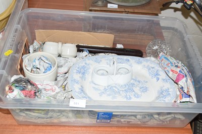 Lot 881 - Box of mixed items to include an Asiatic...