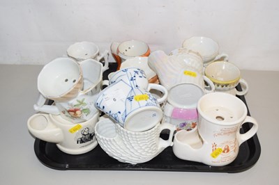 Lot 6 - Tray containing a quantity of late 19th/early...
