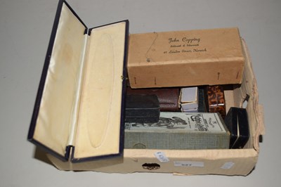 Lot 527 - Assorted empty jewellery boxes