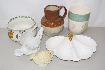 Lot 547 - Assorted ceramics