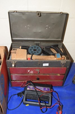 Lot 574 - Metal toolbox and contents
