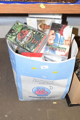 Lot 587 - VHS cassettes