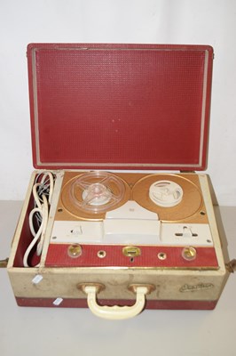 Lot 613 - A reel to reel cassette player