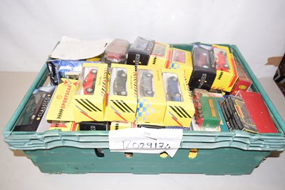 Lot 666 - Box of model cars