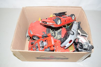 Lot 667 - Box of model cars