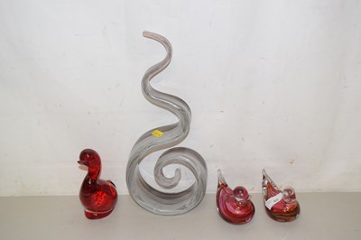 Lot 65 - Group of glass figurines of ducks together...