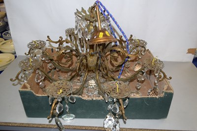 Lot 190 - A large ceiling light fitting with glass droplets